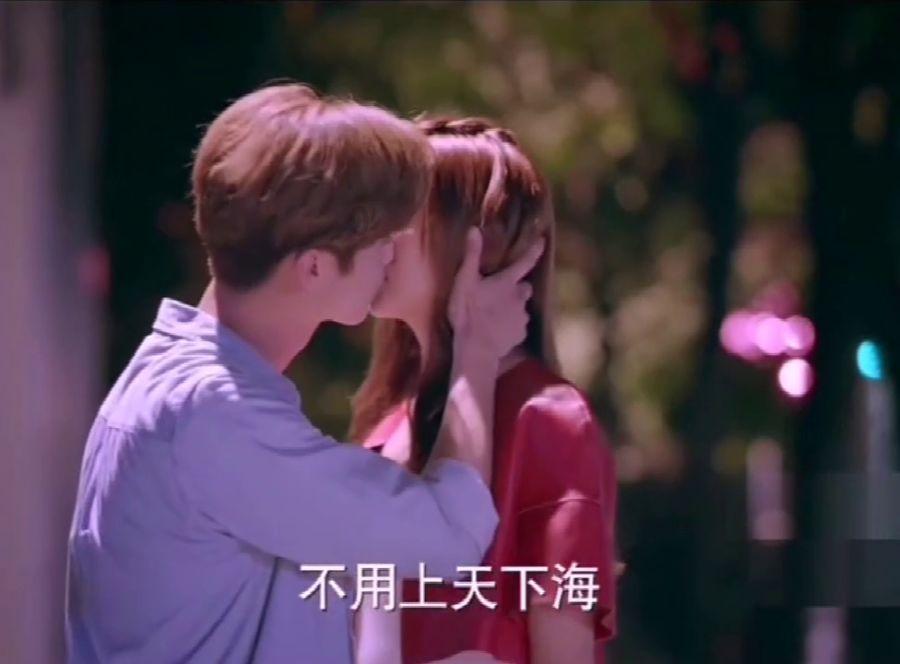 芭蕉树会因为果太重倒吗？游戏画面